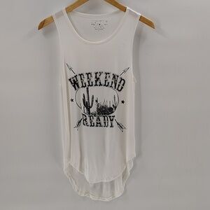 Pretty Rebel Boho Weekend Ready White Graphic Sleeveless Tee Small